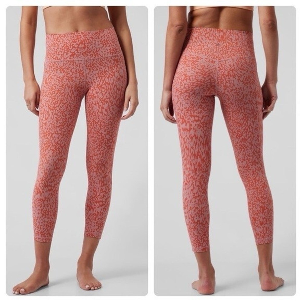 Athleta Salutation Stash Pocket 23" Tight Cheetah Print Leggings Pink Orange S